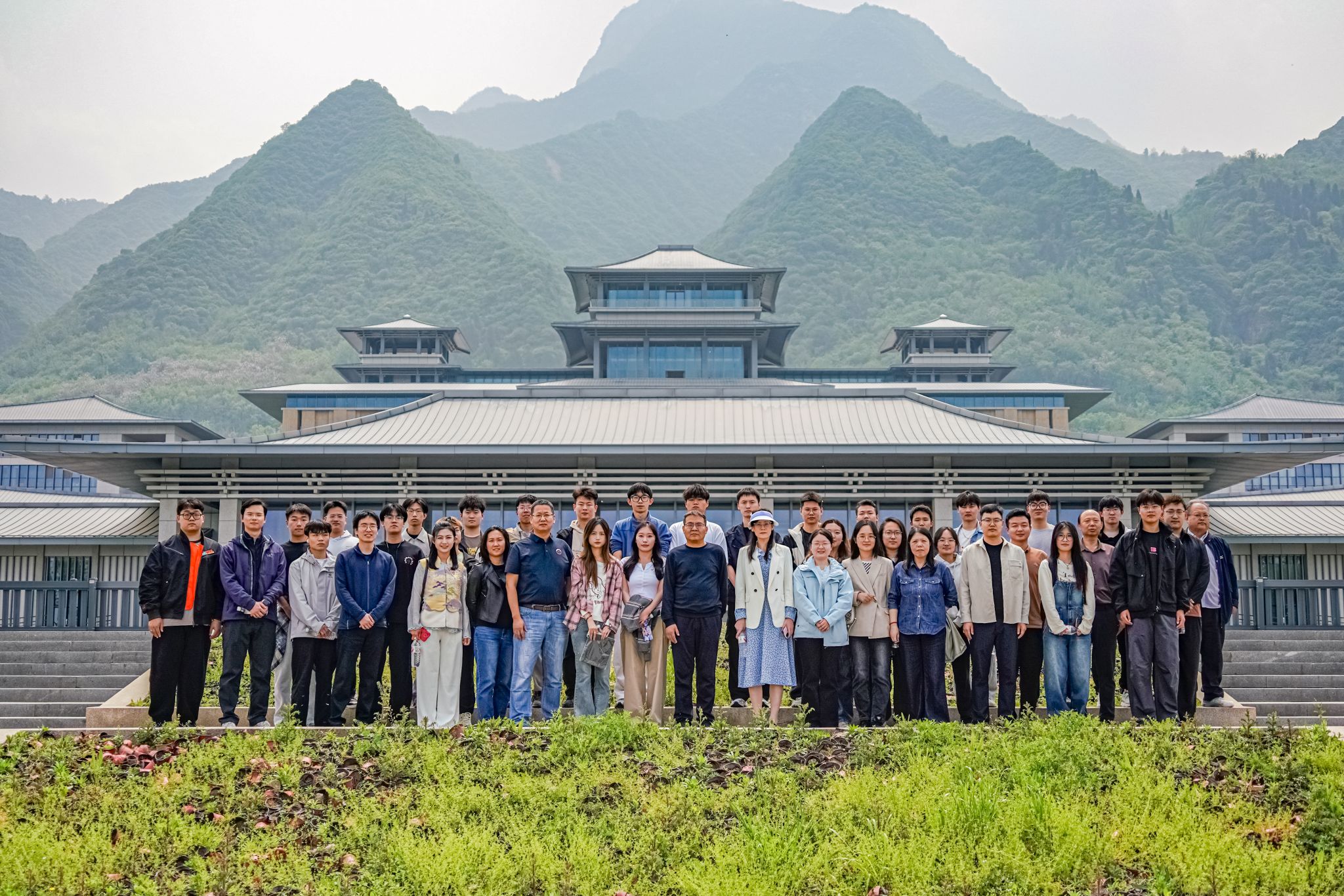 冶金工程学院师生赴西安国家版本馆开展导学融…